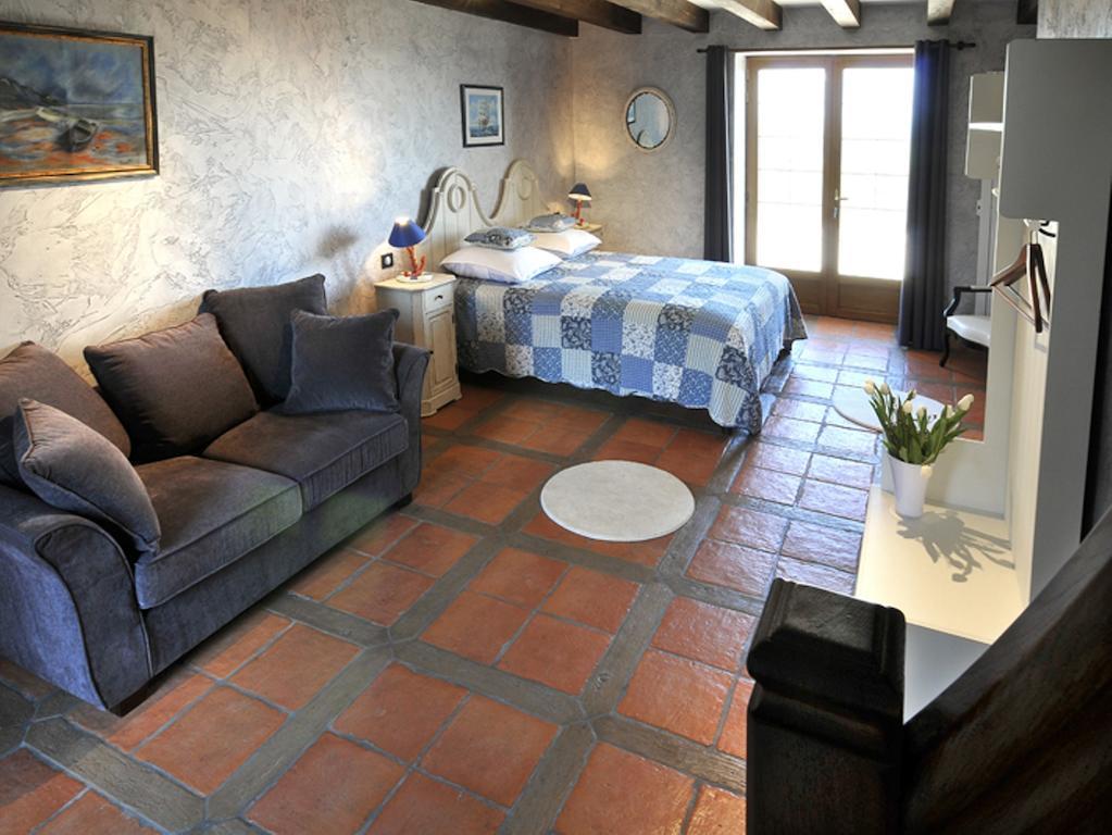 Chateau De Larre Hotel Chatres-sur-Cher Room photo